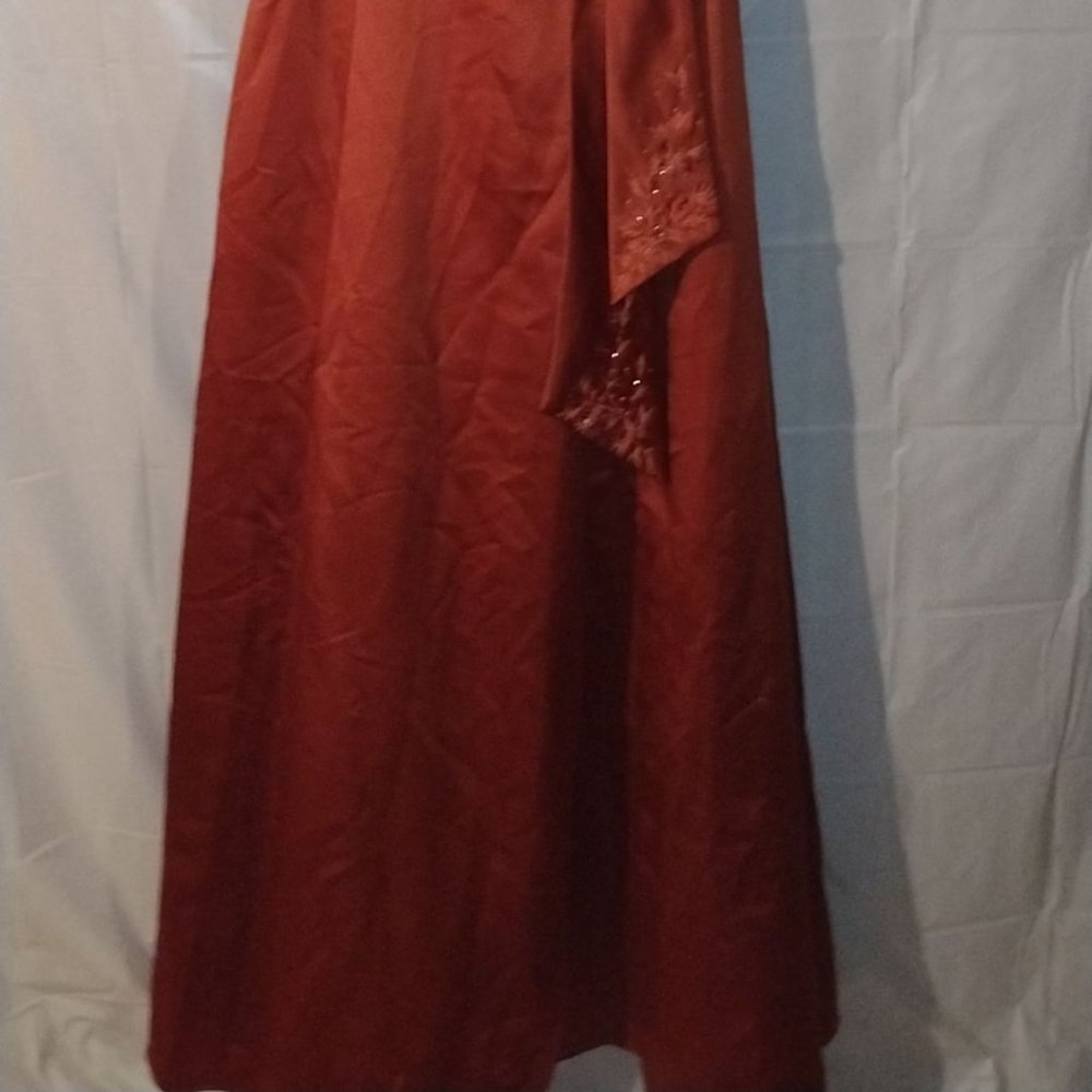 Dress - Picture 2 of 2